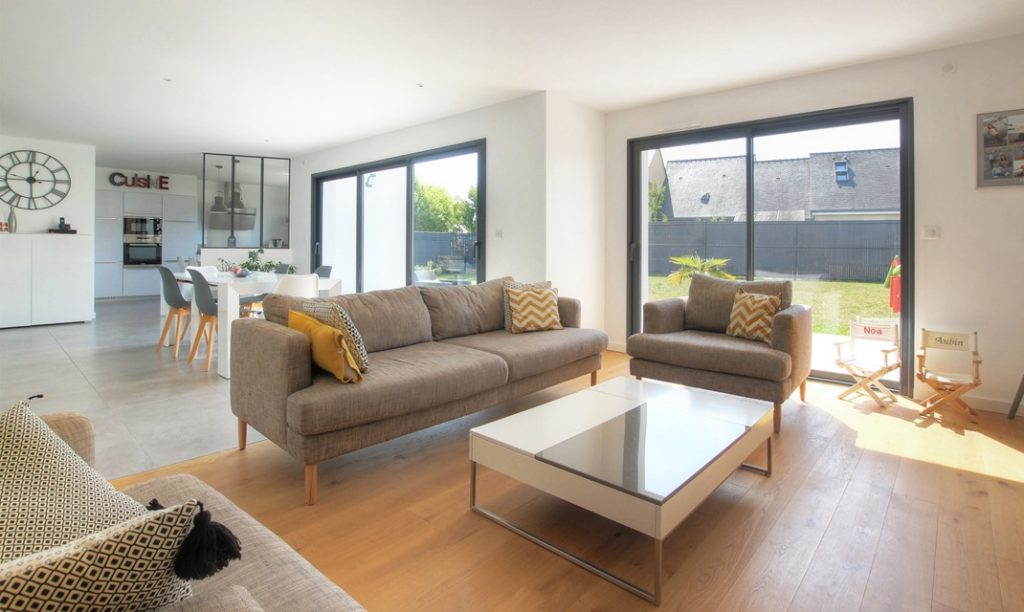 Peintures, tapisseries, parements : comment habiller les murs intérieurs de la maison ?